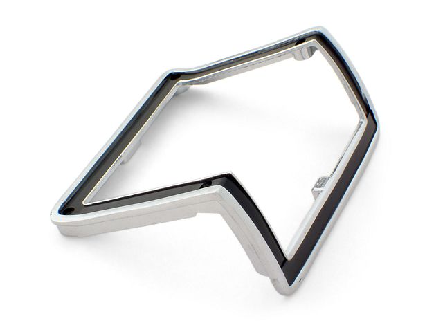Product image (Bezel 1972 Chevelle Right hand Park Lamp)