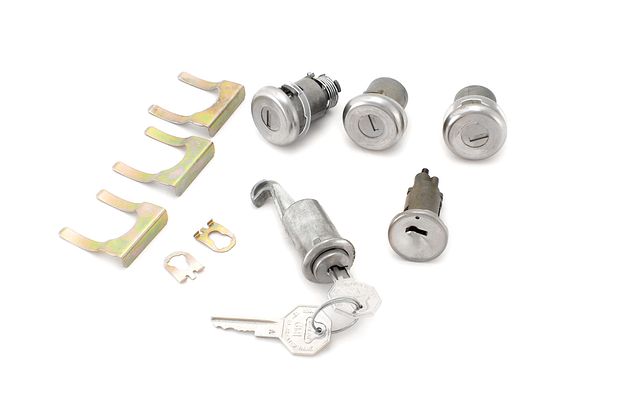 Product image (Lock Set 1968 Camaro w/Keys)